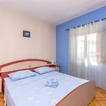 Apartment Albina *