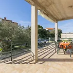 Albina Apartment
