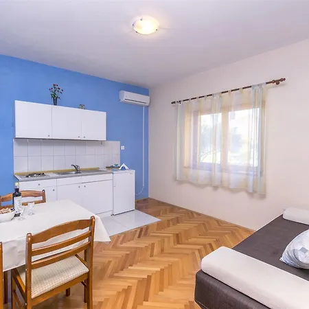 Albina Brodarica (Sibenik-Knin)