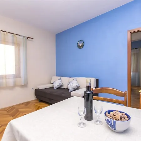 Daire Albina Brodarica (Sibenik-Knin)