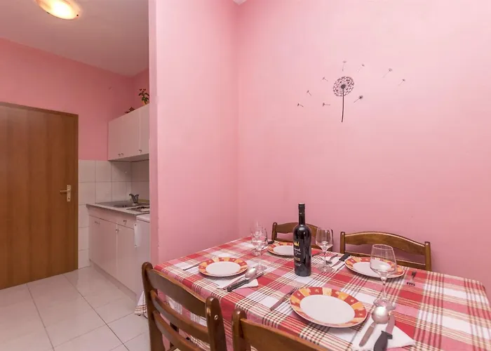 Albina Brodarica (Sibenik-Knin)