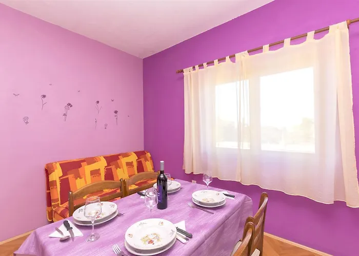 Albina Appartement *